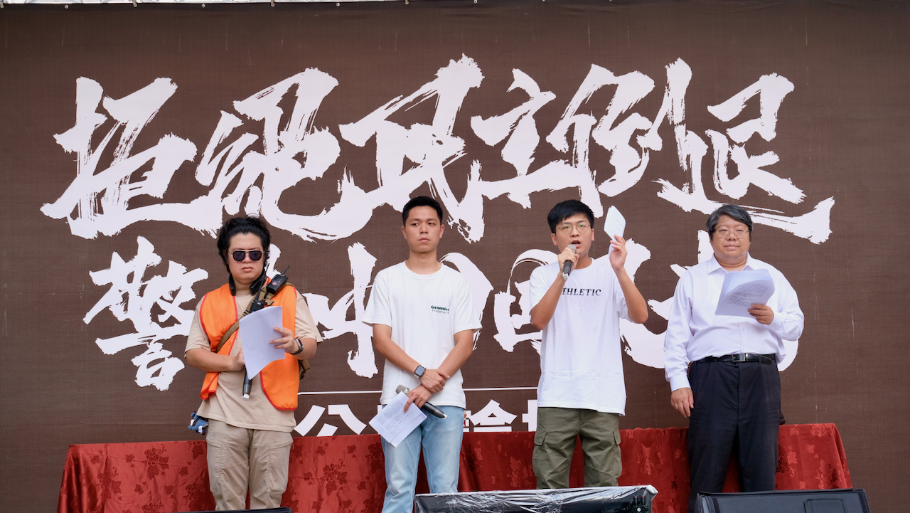 萬人集結，嚴厲警告國民黨，公民反國會濫權，重返立法院集結
